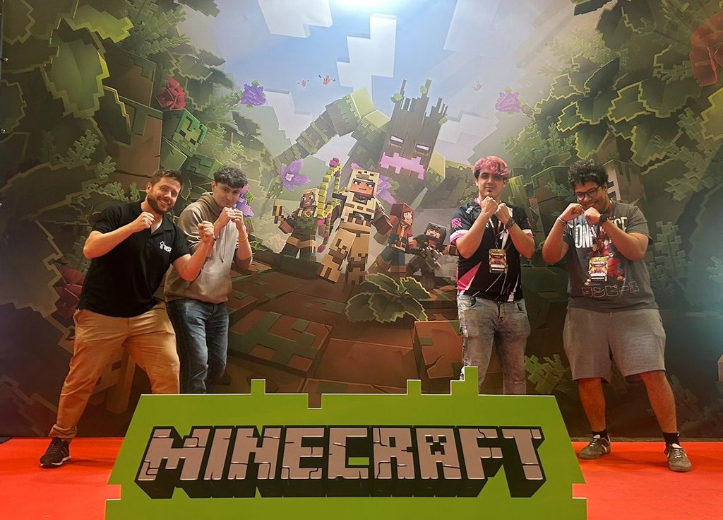 Este fin de semana ha sido una pasada, era la primera vez que hacíamos varias actividades diferentes a lo típico de las ferias y tuvo un éxito rotundo hasta el punto de no poder albergar más gente en la zona gaming, encima pude contar con un equipo de 10.

Gracias <a href="/Freakcon_es/">FreakCon</a> 💙