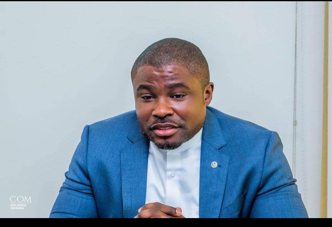 Le parlementaire le plus proche de la population.
Merci honorable <a href="/Cmalandji_N/">Checain Malandji Nswana</a> d'être le meilleur de sa génération.