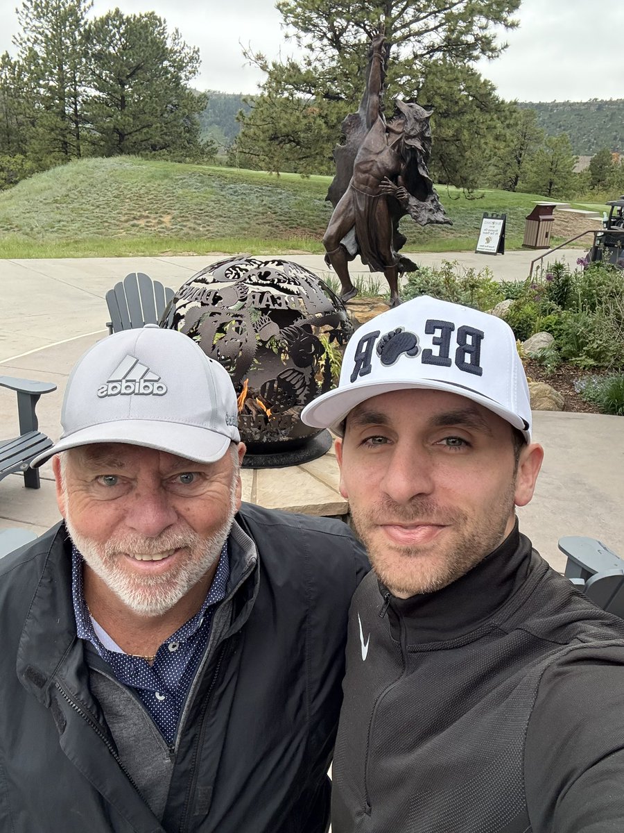 DustinSaracini's tweet photo. Day 1 in Colorado, one of the nicest courses I’ve ever played. Tourney day today 💪 #BearDance https://t.co/04jQK64H3g