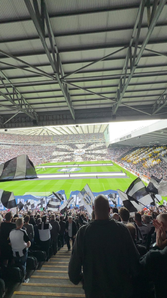 AshleyMilburn10's tweet photo. Europe Again https://t.co/sxLKfQ6zPE