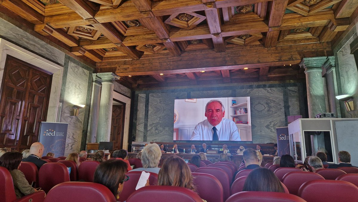 PhilippeMichelK's tweet image. #Naples Participation à la 6e édition de la conférence sur le Soft Power organisée par Francesco Rutelli, ancien Maire de Rome et cofondateur avec @bayrou de notre formation européenne @democrats_eu l'occasion pour moi de faire connaissance avec Gaetano Manfredi maire de Naples.