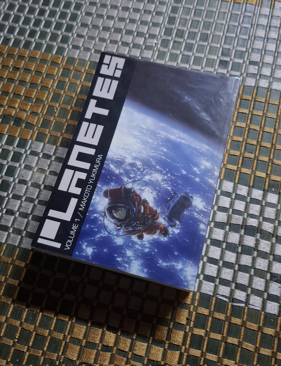 Planetes mengisahkan sekumpulan wira yang bertanggungjawab memastikan kelestarian ruang angkasa Bumi. Walaupun tugas mereka kelihatan mudah pada mata kasar, namun setiap satu daripada mereka mempunyai dugaan berbeza.

Berikut merupakan petikan ayat dalam manga ini: