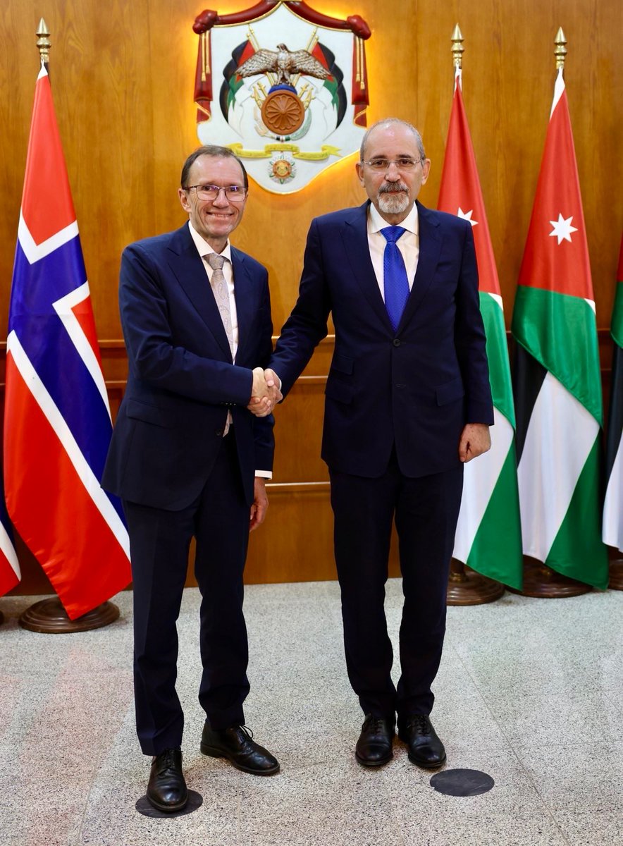 Espen Barth Eide (@espenbartheide) on Twitter photo Grateful to visit my very good friend and colleague FM <a href="/AymanHsafadi/">Ayman Safadi</a> in Amman today.
Together, we have joined forces to promote and strengthen the work towards a two-state solution and the commitment to peace and stability in the region.
I deeply appreciate our cooperation. Grateful to visit my very good friend and colleague FM <a href="/AymanHsafadi/">Ayman Safadi</a> in Amman today.
Together, we have joined forces to promote and strengthen the work towards a two-state solution and the commitment to peace and stability in the region.
I deeply appreciate our cooperation.