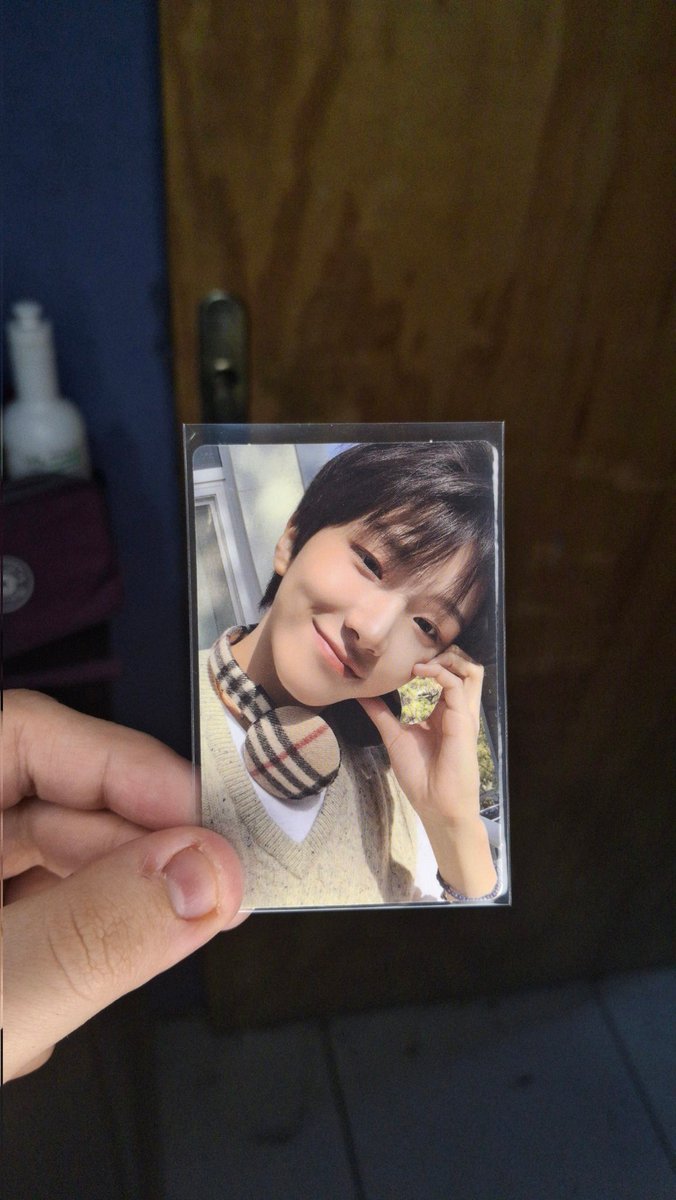 sunghocaptor's tweet image. feedback ULTRA POSITIVO pra @tinycookies_ que me vendeu esse sungho que era minha maior prio e esse woonhakinho!!! todo o processo da compra foi tranquilo!!! demorou pra chegar mais foi por culpa da greve nos correios!! muito obrigadoooooo