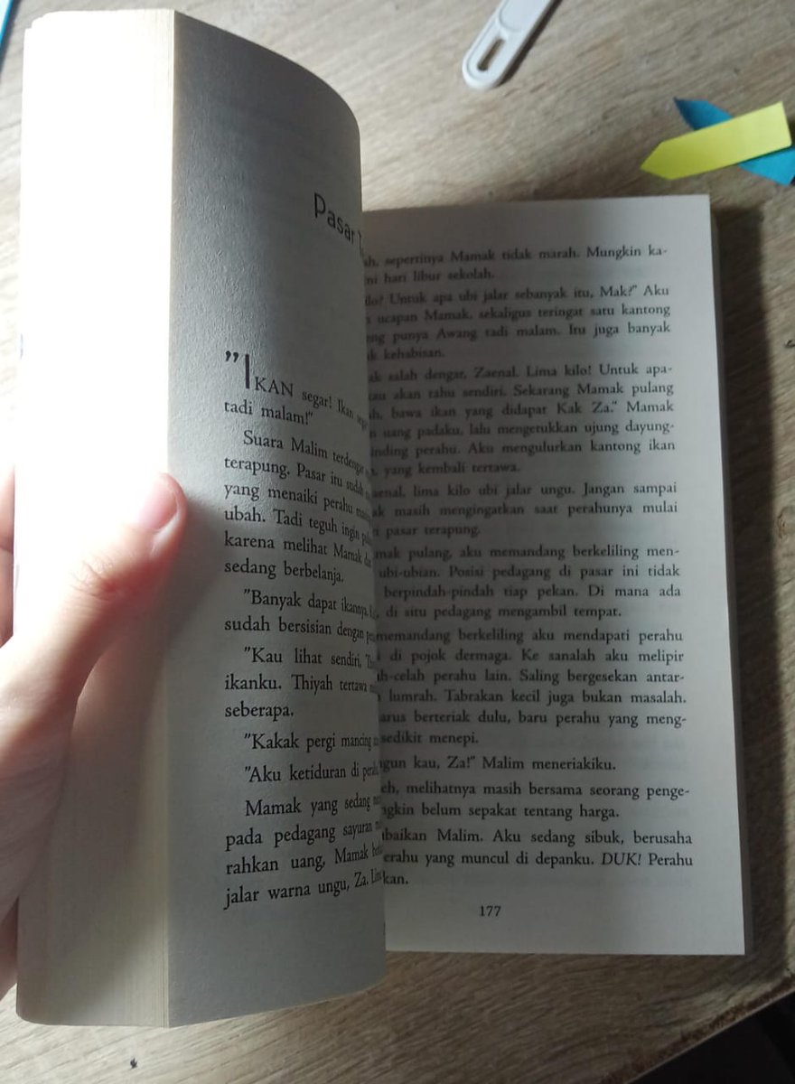 72moncheri's tweet photo. WTS buku Tere Liye berjudul Si Anak Badai !! 

OPEN 70K BOLEH NEGO

kondisi buku muluuuss banget, engga ada lipatan, anotasi lama juga cuman pakai 2 bookmark biasa.

📍 dom MEDAN
checkout dari 🍊 saja

Thank you ^-^ https://t.co/lPHTJvVrnZ