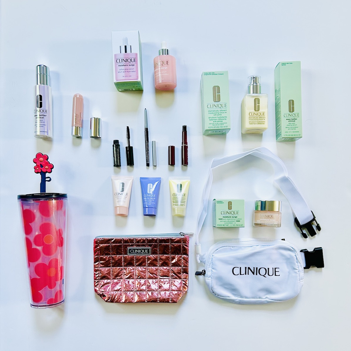 Here’s my Summer in Clinique Day X Grand Prize Giveaway. It’s packed with some of my favourite products for summer. To enter, follow <a href="/davelackie/">dave lackie</a> and RT (ends 06/02) #canada #CLINIQUEsephoraGWPDay bit.ly/3YC9AgH