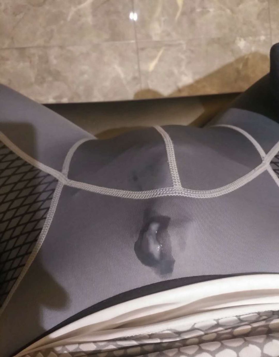 龟头隔着高弹磨真的好容易射🥵🥵