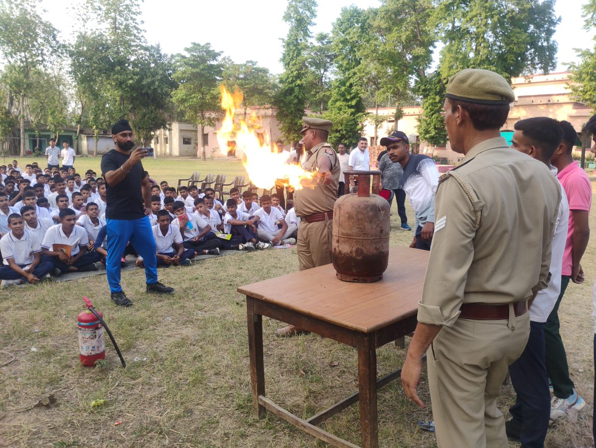 fire and Emergency service muzaffarnagar tweet media