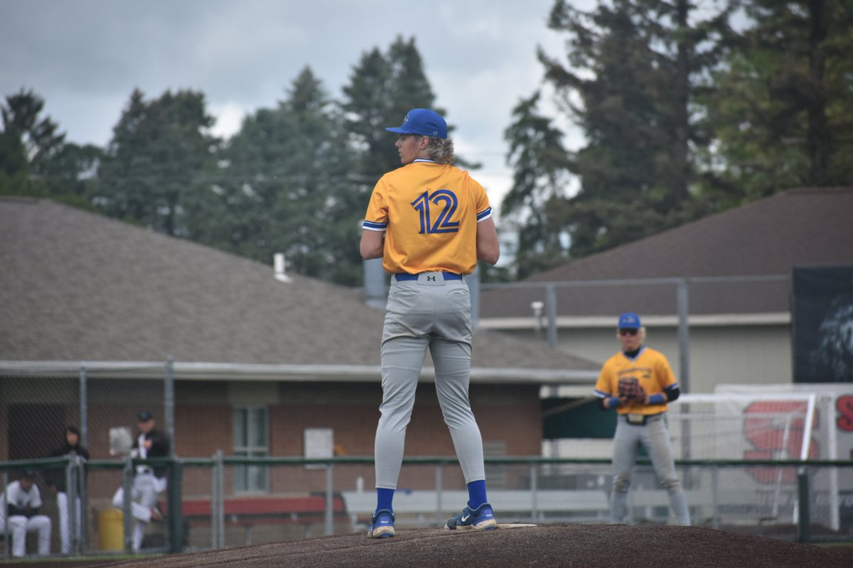 BSB: No. 1 SUNY Niagara vs. No. 6 Surry in an elimination game at Noon today at Falcon Park in Auburn, NY! #RollWolves ⚾️🐺💪

<a href="/NCThunderwolves/">SUNY Niagara Thunderwolves</a> 
<a href="/SUNYNiagara/">SUNY Niagara</a> 
<a href="/NiagaraTwolves/">SUNY NIAGARA BASEBALL</a> 
<a href="/NJCAAReg3/">NJCAA REGION 3</a> 
<a href="/GNN_Sports_/">Greater Niagara Sports</a>