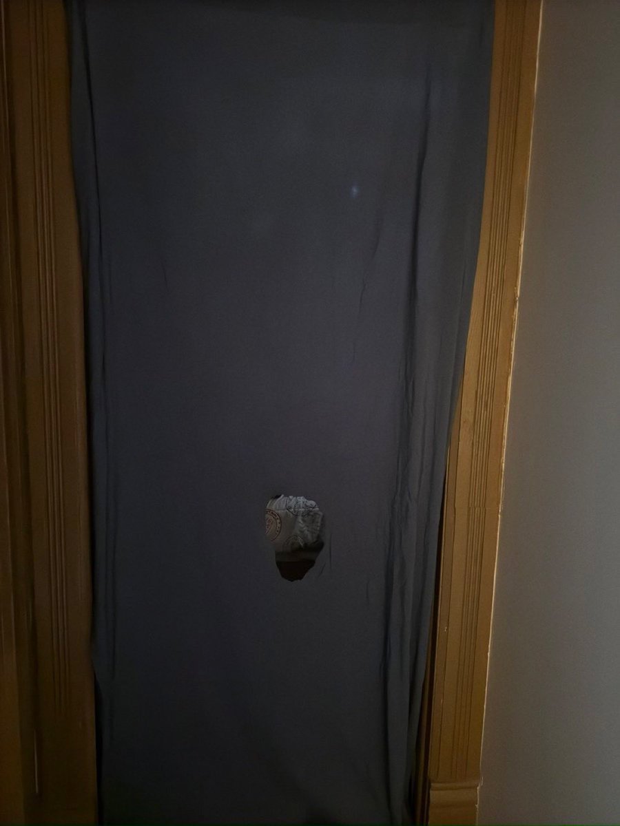 Alextt222's tweet photo. Gloryhole open today. #gloryhole #conneticutgloryhole #ghconneticut #ghct #ghny #newyorkgh #newhavengh #ghnewhaven #gloryholenewyork #rhodeislandgh https://t.co/ldaCIJNNys