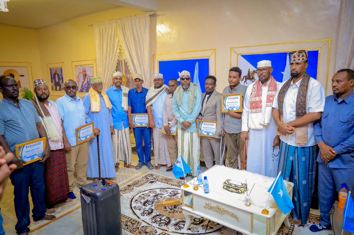 Qalasyadii harti oo shahaadana u haysta qalasnimadooda. Yaa ag mari kara maanta.