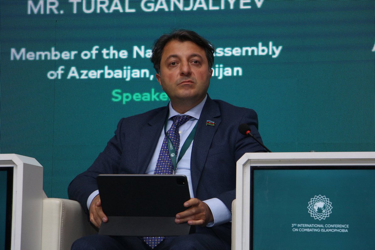 iicbaku2025's tweet photo. Breakout Session (B2): Islamophobia in Different Contexts – Regional Perspectives was moderated by Mr. Mohammad Al Sulami, Head of the International Institute for Iranian Studies (Rasanah), Saudi Arabia.
#iicBaku2025 #GlobalSolidarity #PartnersForPeace #Islamophobia https://t.co/99q8XVxzL8