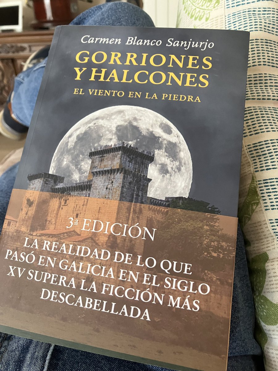 Zeppelin Books (@zeppelinbks) on Twitter photo Aún no había terminado el podcast de <a href="/PodcastVictoria/">Victoria Podcast</a> sobre esta novela, y ya lo estaba encargando. Deseando empezar. <a href="/antogom1/">Antogom</a> <a href="/Maruxaval/">María Vázquez</a> #gorrionesyhalcones <a href="/EdicionesViento/">Ediciones del Viento</a> Aún no había terminado el podcast de <a href="/PodcastVictoria/">Victoria Podcast</a> sobre esta novela, y ya lo estaba encargando. Deseando empezar. <a href="/antogom1/">Antogom</a> <a href="/Maruxaval/">María Vázquez</a> #gorrionesyhalcones <a href="/EdicionesViento/">Ediciones del Viento</a>