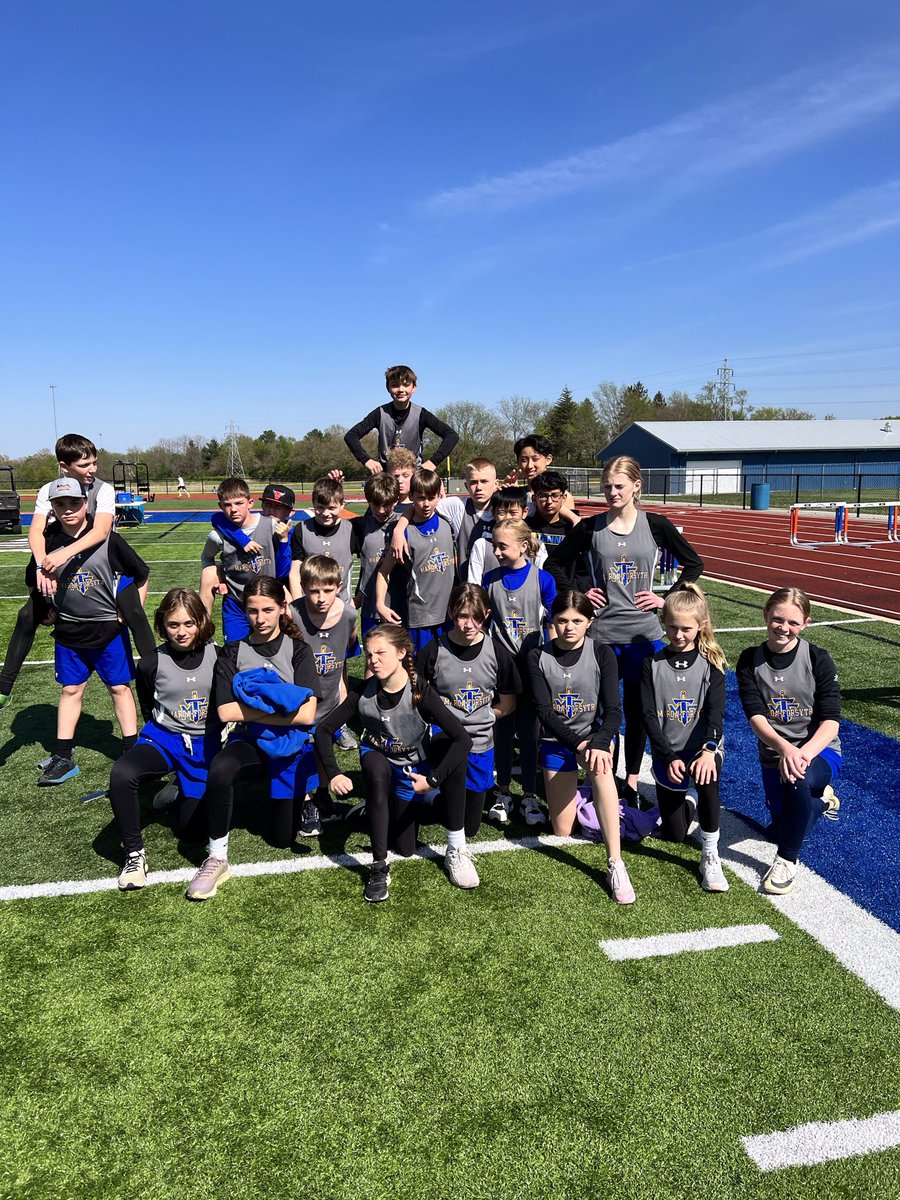 ✨8th Grade Ladies✨

1️⃣New School Record 4x200 - 1:58.10
9️⃣New PRs 2025 Season 
♾️Infinite Memories 

These ladies have left big shoes to fill. Big things to come in high school! 

<a href="/Jon_Kidd/">Jon Kidd</a> <a href="/NickRBraden/">Nick Braden</a> 

1st 📸 Julie Scheuler 
2nd 📸 6th Grade Meet 2023

#ExcellencePride