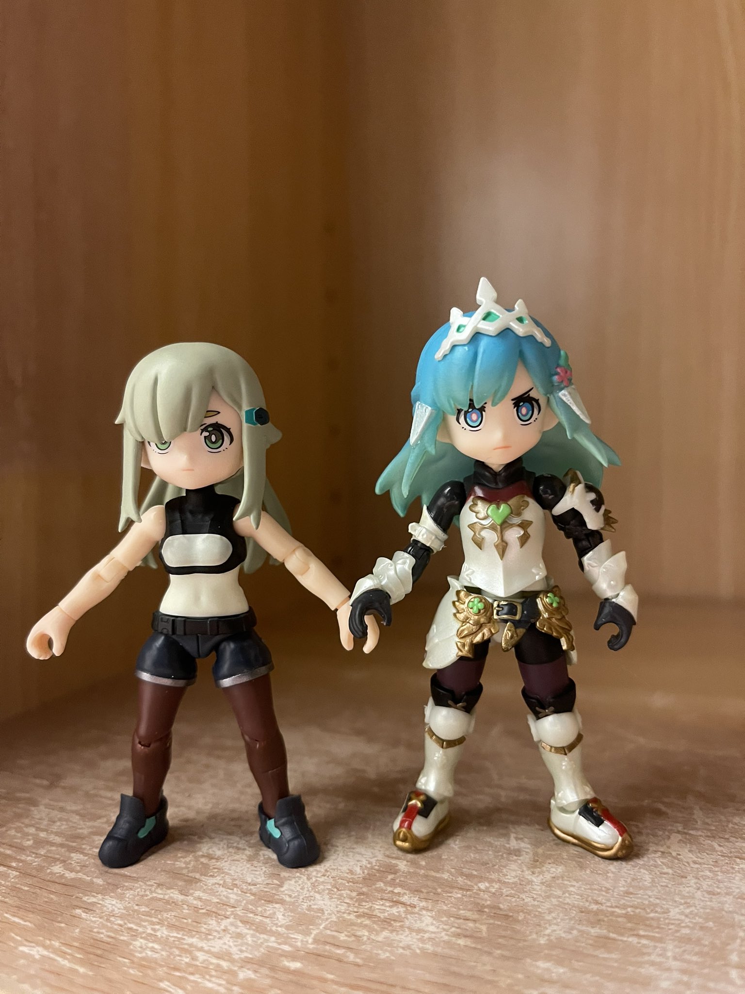 R*】様 ガシャポンクエスト まとめ売り リンクトラベラーズ 4ケース Amazon | ガシャポンクエスト 獣人の国ポタル編# 5種set. 隕鉄の