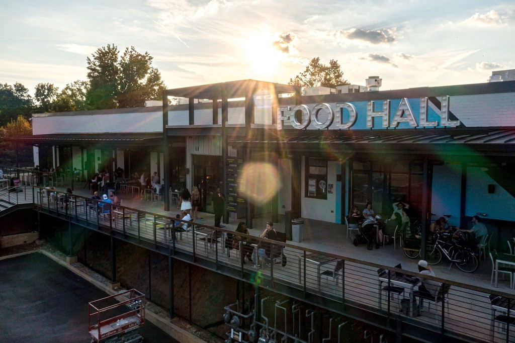 Happy Memorial Day! We are so grateful for the brave men and women who gave everything for our freedom and honor them today. 🇺🇸⁠
⁠
Our food hall will be open during regular hours today. See you soon! #leeandwhite #atl #westend