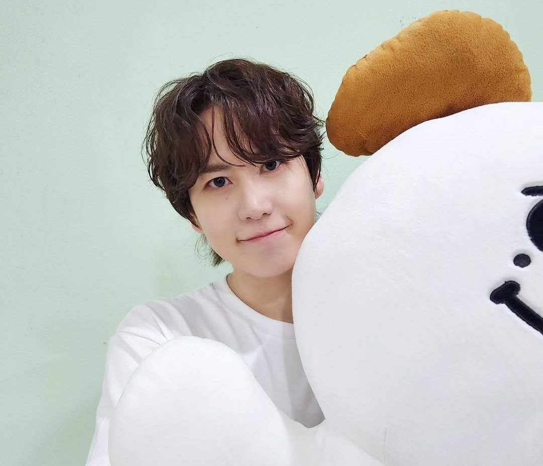 [📢해시총공 안내] #규현 #KYUHYUN 잠시 후 11시부터 데뷔 19주념 기념 해시태그 총공을 시작하려고 합니다. 많은 참여 부탁드립니다💜 

🐧총공 해시태그 :
(#)규현과_영원히_함께하고_십구
(#)규현아_사랑해
(#)kyuhyun_Debut_19th_Anniversary
총공 시작 전까지 태그X / 총공때는 ( ) 괄호 빼고