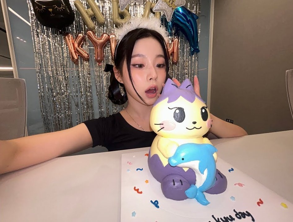 lecitate's tweet photo. Another year another birthday of me!!! As always my lovely and special day with @BlitheEnergy 😻 thankies mimin kuuu cintaaaaku 🤗🥰💖 https://t.co/OKxRjUn4JC