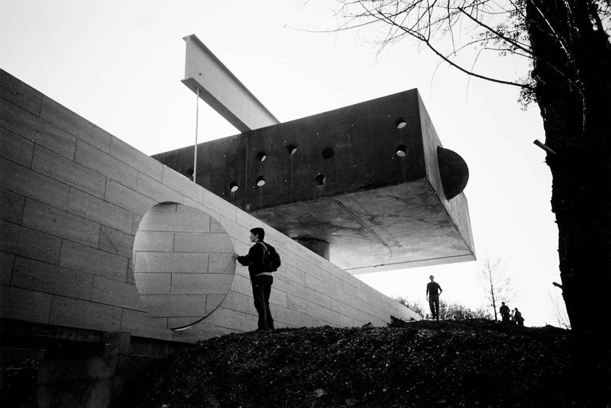 Maison Bordeaux, OMA, Bordeaux, France, 1998. #architecture #archinerds