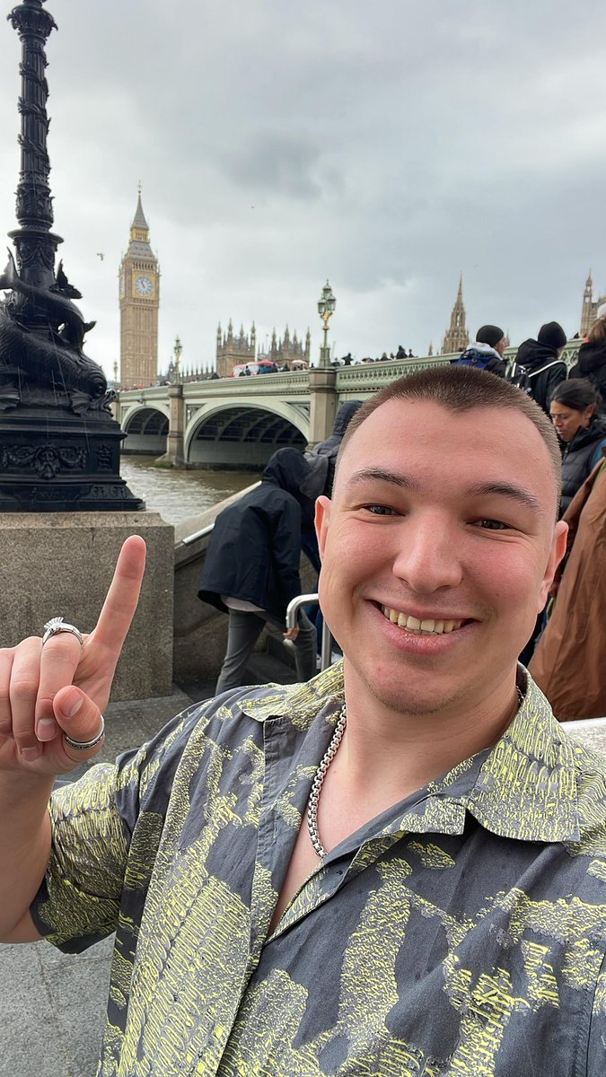CryptoArtemik's tweet photo. Big Ben ticks, but blockchain is timeless.
Exploring the UK’s momentum in #crypto and #RWAs—regulators here are actually listening. Asset tokenization is no longer theory, it’s strategy.

Next stop: bridging traditional finance with on-chain reality.
#London #Web3 #Assetlink #Tokenization