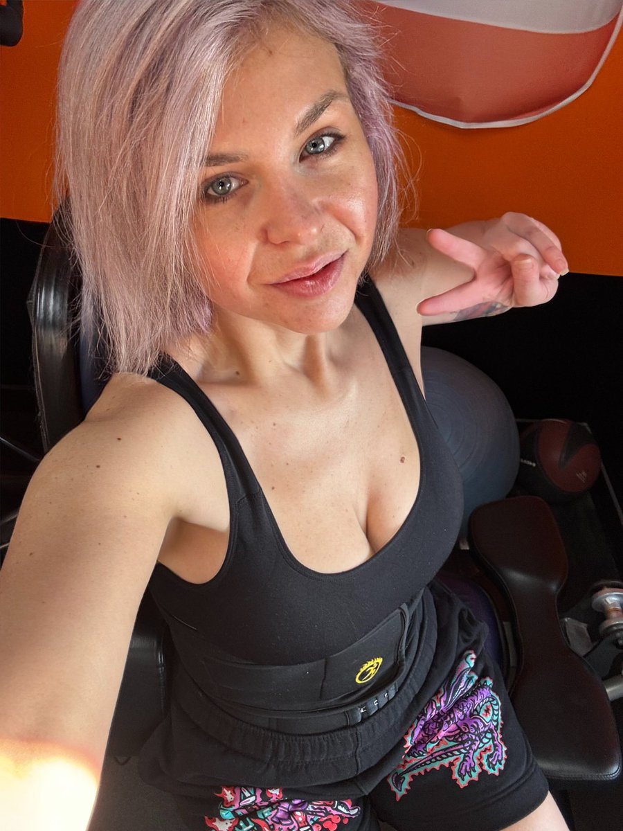 Gm 💣💥

Let’s get to work 💪🏻💋