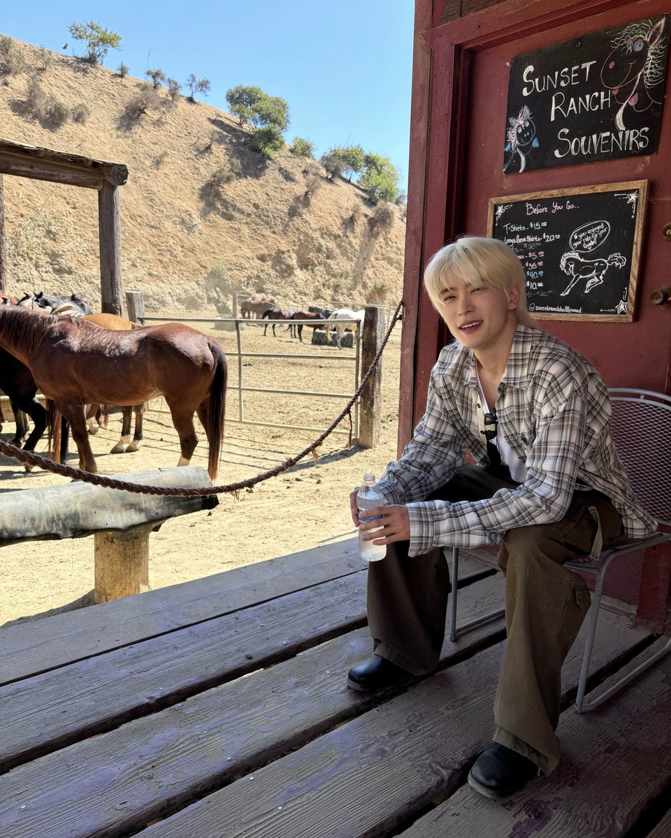 NCTsmtown's tweet image. vibin' in LA

#JAEHYUN #재현
#NCT #NCT127 #LATour