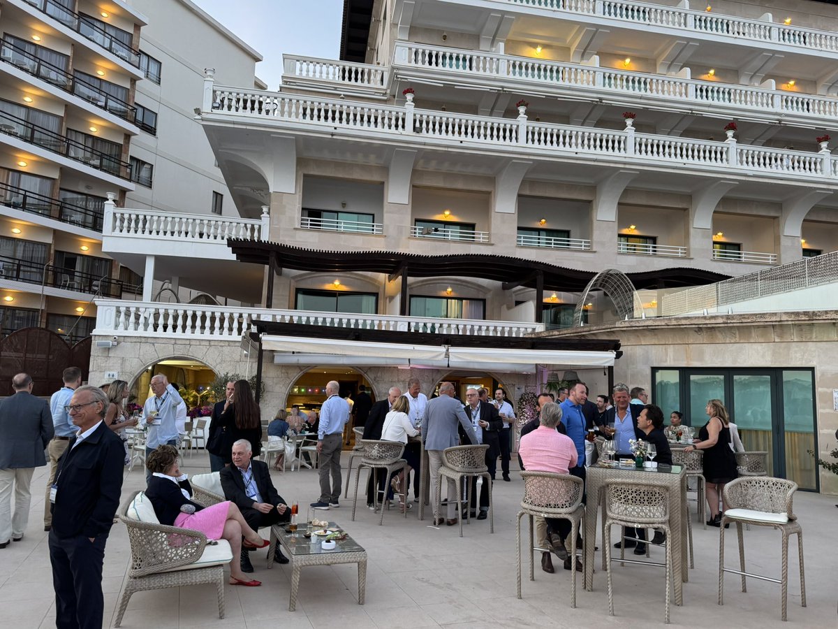 Constanta Capital tweet media