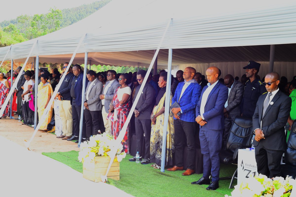 #Kwibuka31: Ku Rwibutso rwa Jenoside yakorewe Abatutsi rwa #Nyarusange, habereye igikorwa cyo #Kwibuka ku nshuro ya 31 Jenoside yakorewe Abatutsi mu 1994.