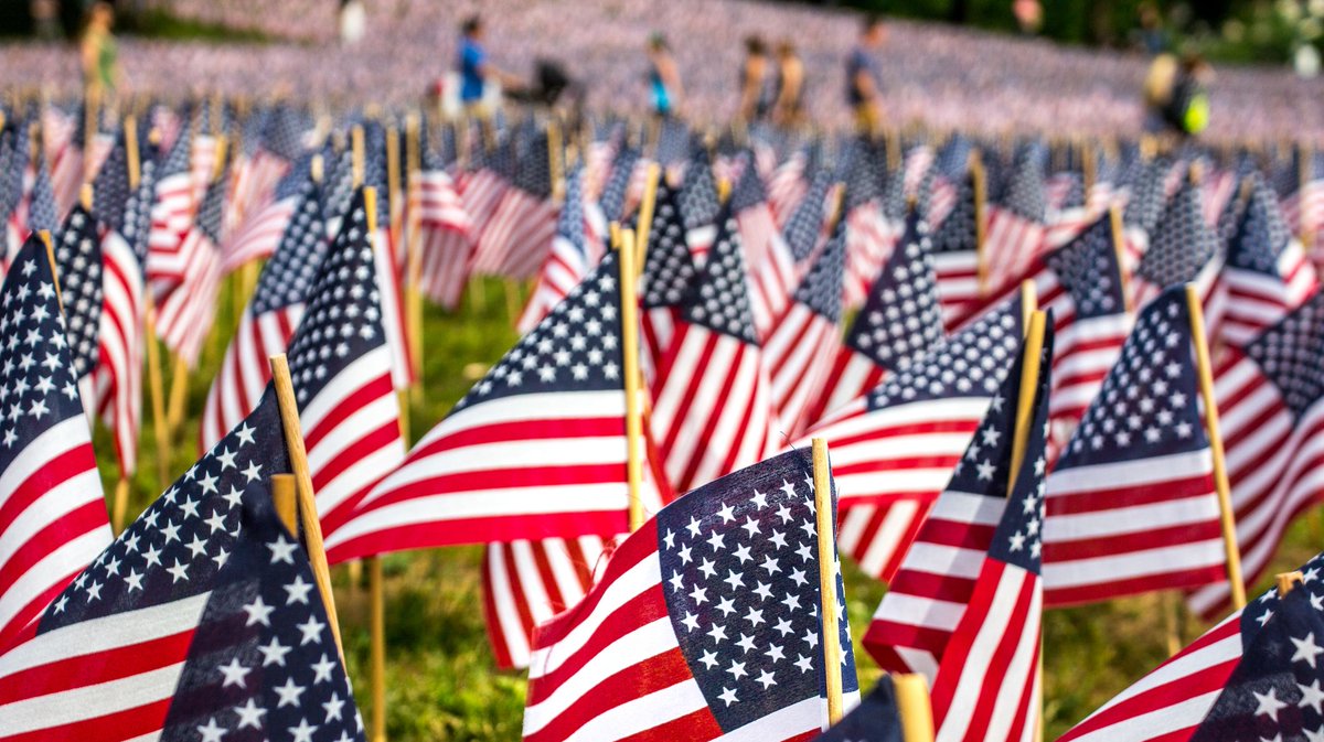 🦅 We celebrate...we remember...we honor.  We will never forget your sacrifice.

🙏Thank you to all who have served our wonderful country to allow us the freedoms we have everyday.  🗽

You are all heroes.

#memorialday #sacrifice #freedom #grateful #USA #America #honor