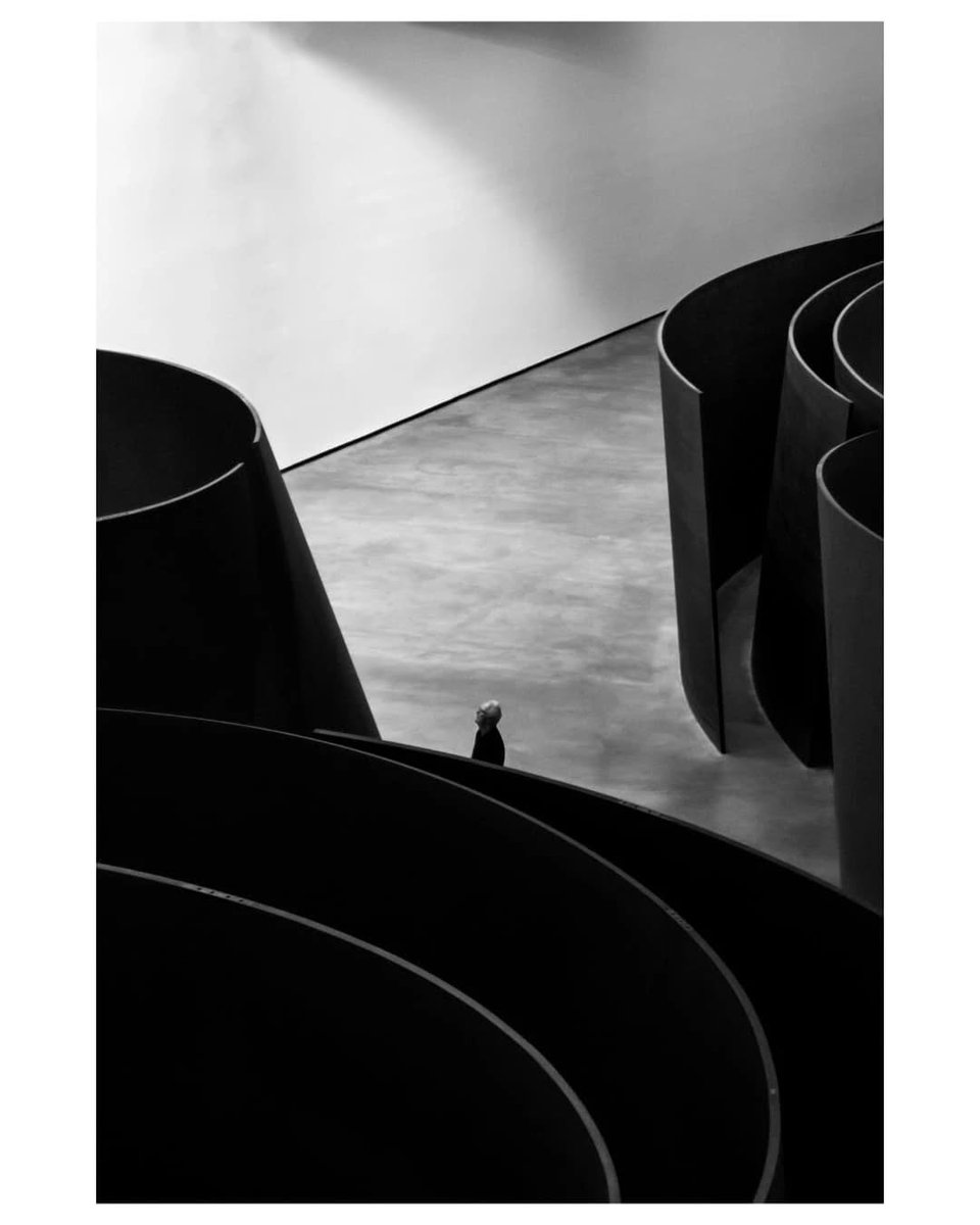 Getting lost in art... and finding yourself again.
 
👉📸 Want your photo of the Museum to be featured as our #PhotoOfTheWeek like (IG) vicgarpe’s?

Share it, tag us in your post, and add the hashtag #MyGuggenheimBilbao.

#PhotoOfTheWeek