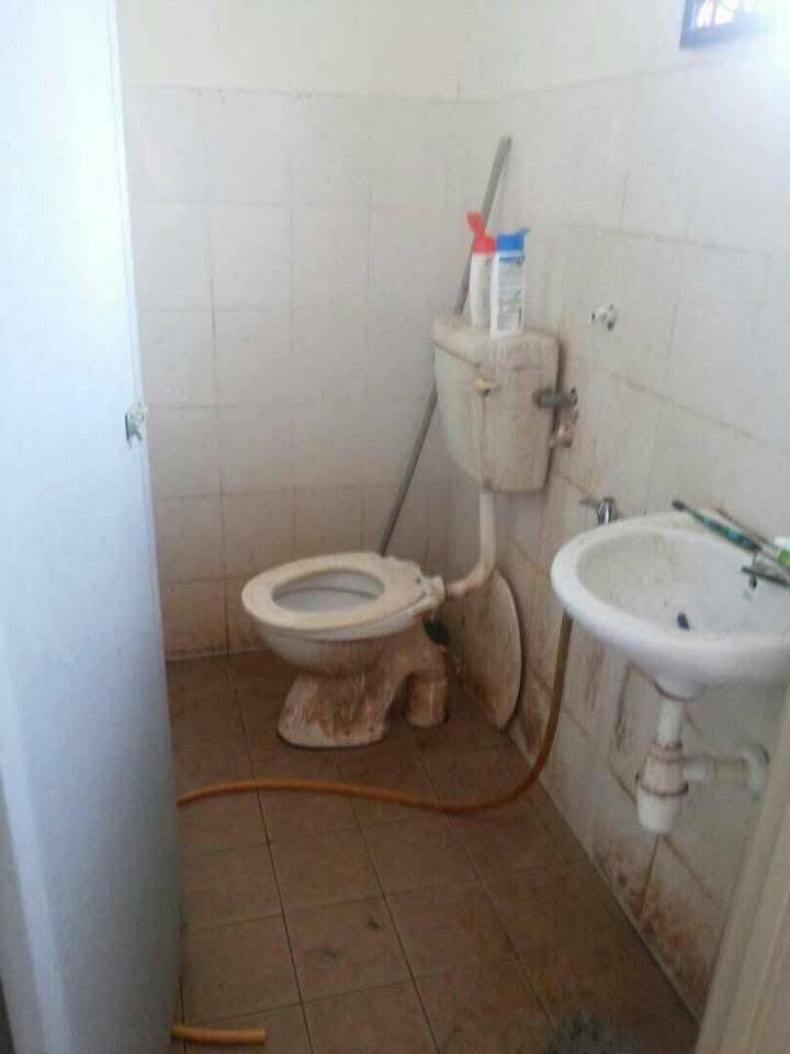 PENYEWA DARIPADA NERAKA KE 7

SUMPAH JIJIK MACAM MANA KAU MANDI DENGAN TOILET MACAM CILAKA

PENGOTORNYA

Kronologi kat next tweet