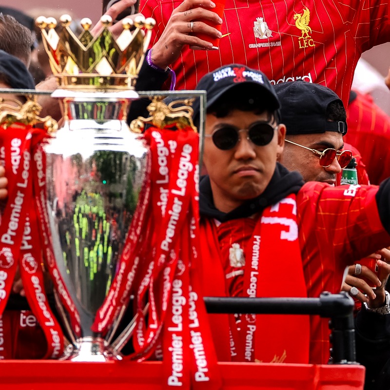 LFC's tweet photo. The Reds are on the move 🤩🔴 #LFCChampions

Tune in LIVE to our parade celebrations ⤵️