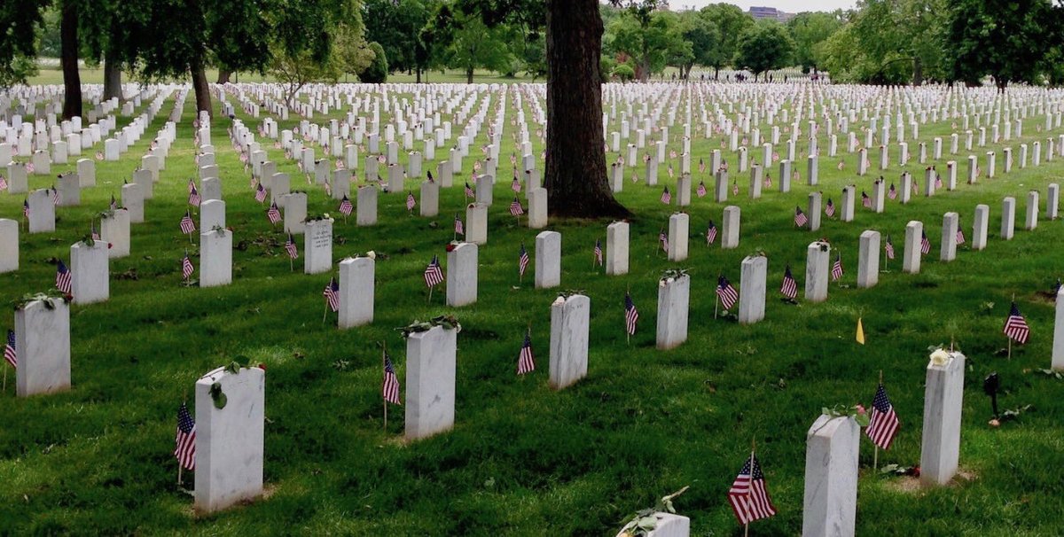 CoachBlossom's tweet image. Thankful to all who have served and especially to those who have made the ultimate sacrifice. #MemorialDay2025 🇺🇸🪖