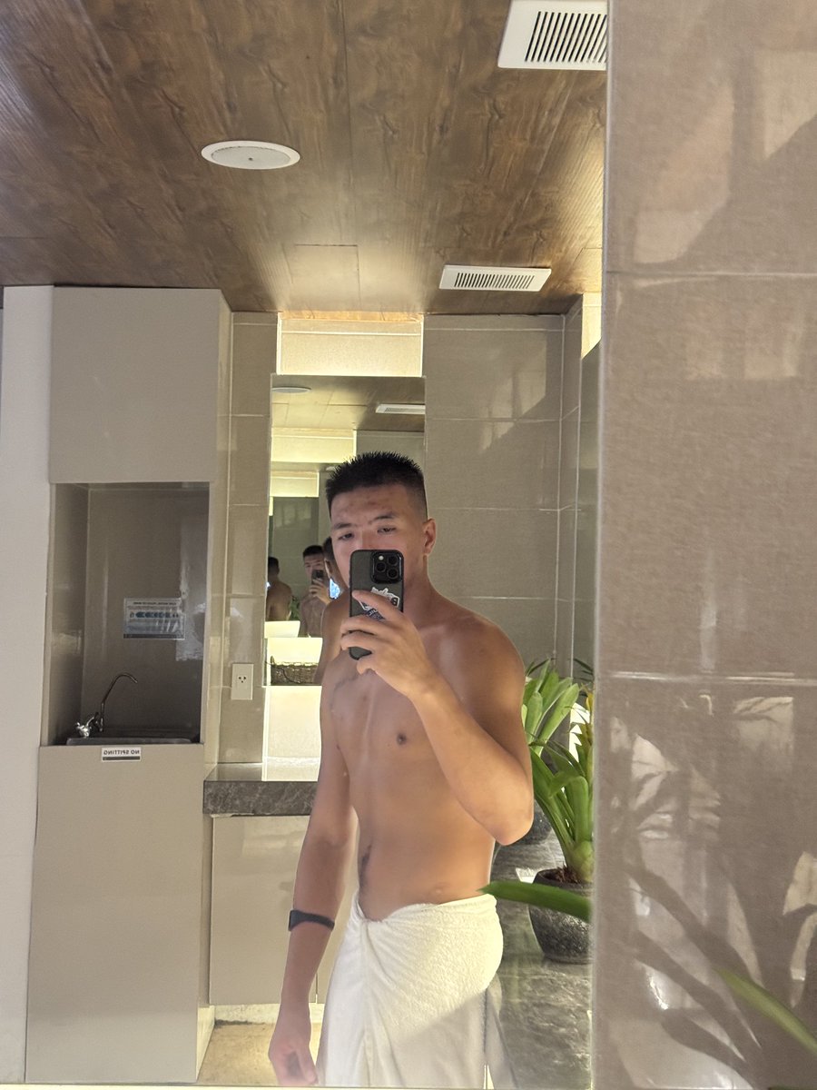 Perfect to start a week ❤️ Monday Massage T by <a href="/27shawspa/">27SHAW</a>