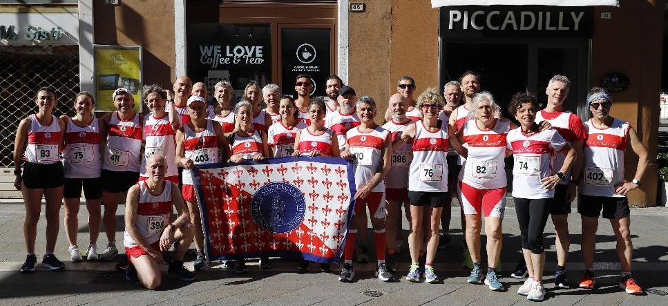 Sprint vincente di #Unifi nella 36esima edizione del Campionato Nazionale di #podismo. Ad Ancona i 27 podisti del Circolo Dipendenti si sono aggiudicati il Premio Qualità, riservato alla squadra che totalizza il miglior punteggio nel rapporto tra atleti e ordine d’arrivo