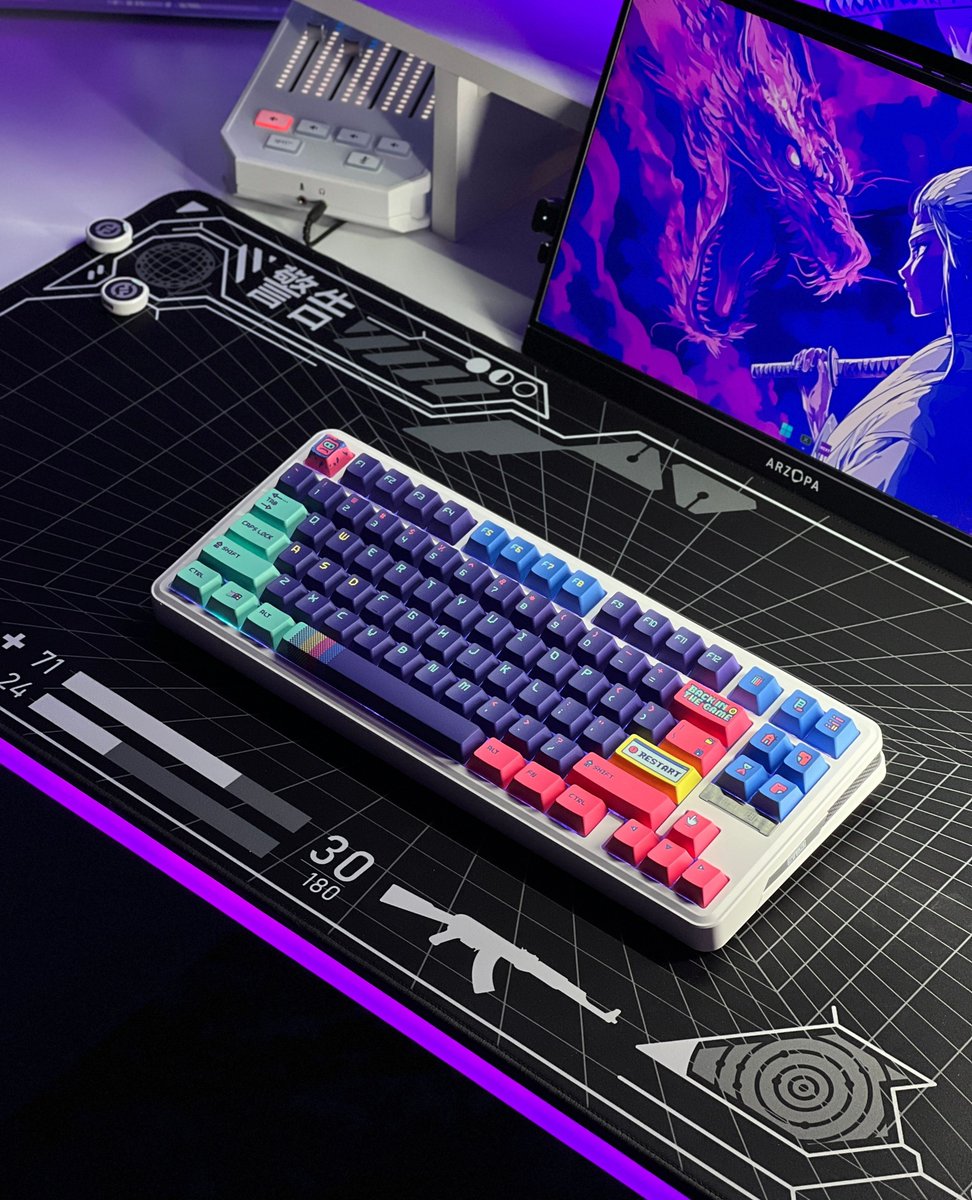 ⌨️Keyboard: Epomaker TH85⁠
⌨️Keycaps: KeyTok Back In The Game ⁠
⁠
⁠📸: <a href="/iskytech_/">ISKY Tech</a>
🛒: keytok.com/collections/ke…