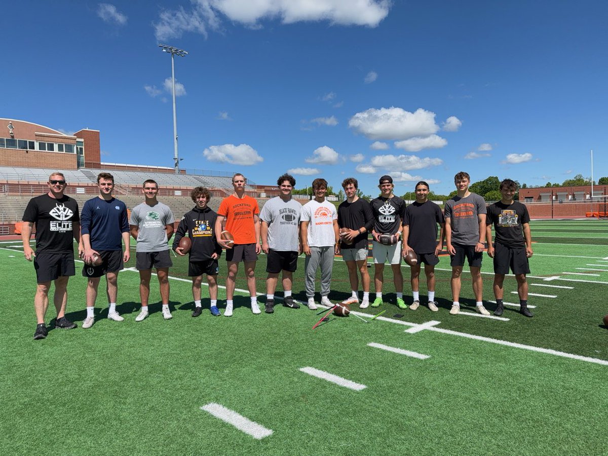 ljsmith036's tweet photo. Had a great time with @Shaynegraham17  Yesterday. Great group session with some very talented guys. @EWS_Mentality @LandryMueller9 @chatty0808 @LenderinkTeagen @ChaseVogt 
@CoachLGrove https://t.co/CWgYhNrR16