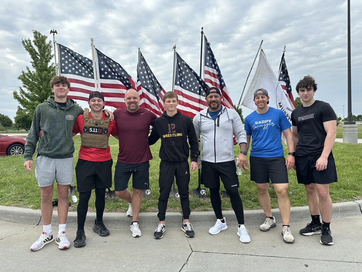 MrChrisCurry's tweet photo. Memorial Day Murph! @F3Titanalley  29 PACs joined in the Murph Beatdown this morning.  Remember the fallen and remember that freedom is not free.  Thank you to our service members around the globe and the ones who paid the ultimate sacrifice. @F3Omaha @F3SarpySwagger https://t.co/yPsC0dYKog