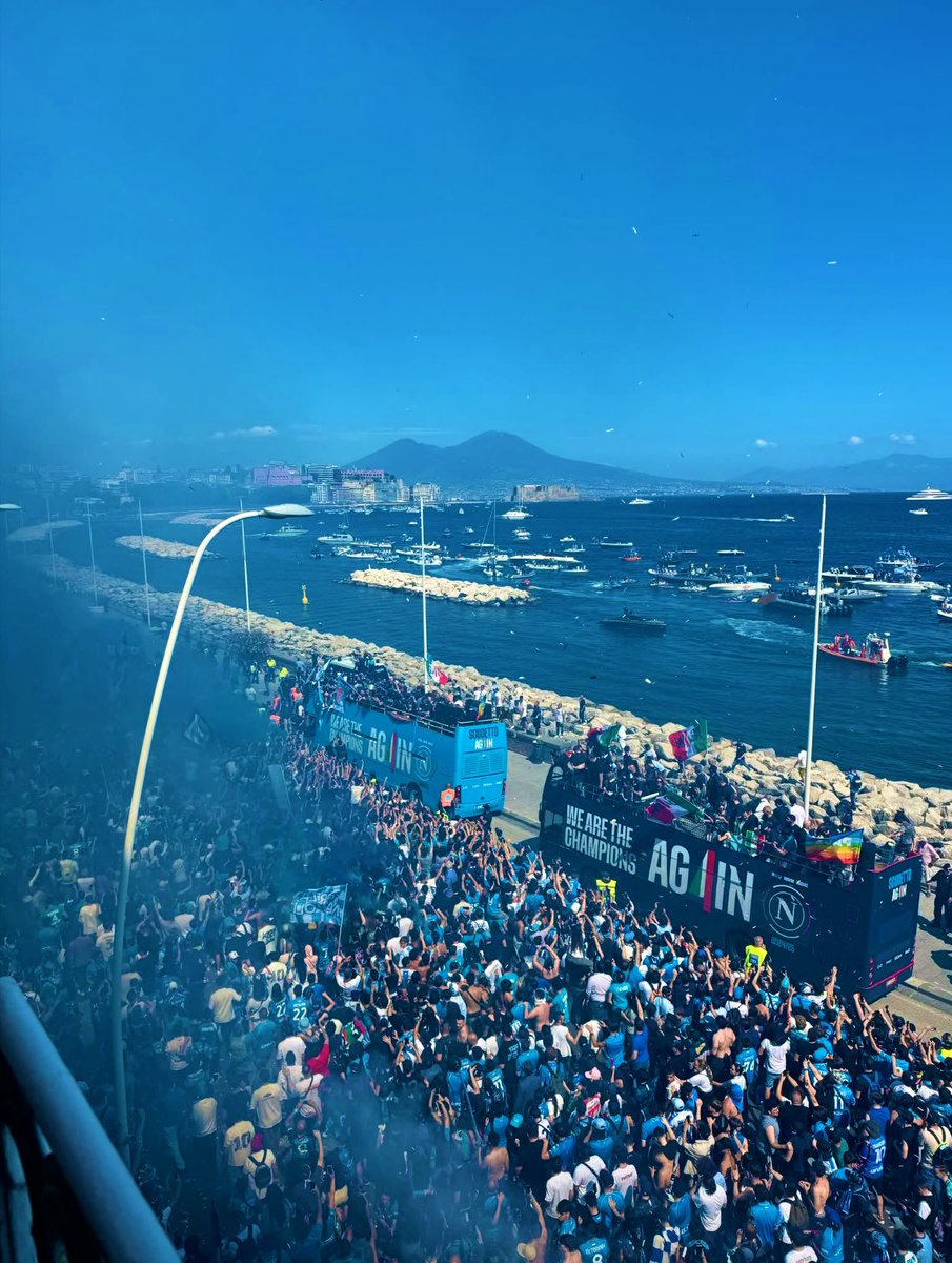 Una marea azzurra 💙