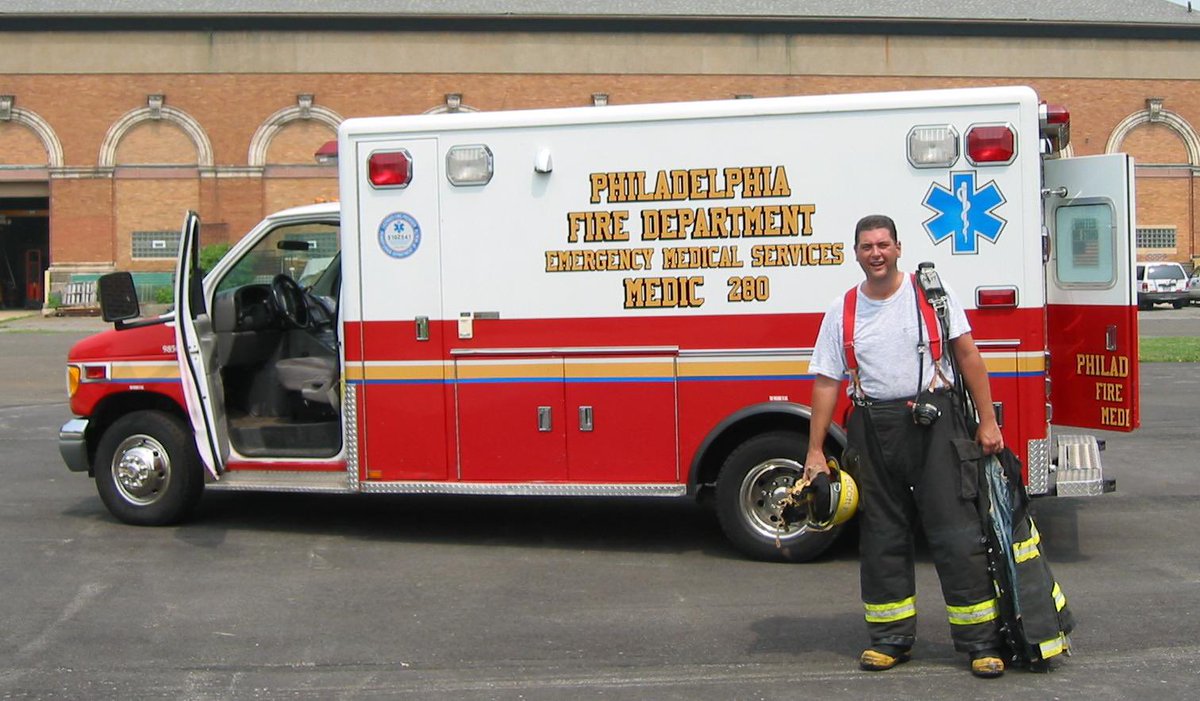 Never forget the real reason for #MemorialDay. 

Remembering army trauma surgeon Major John P. Pryor

Killed in Action Christmas Day 2008. #NeverForget #MemorialDay2025