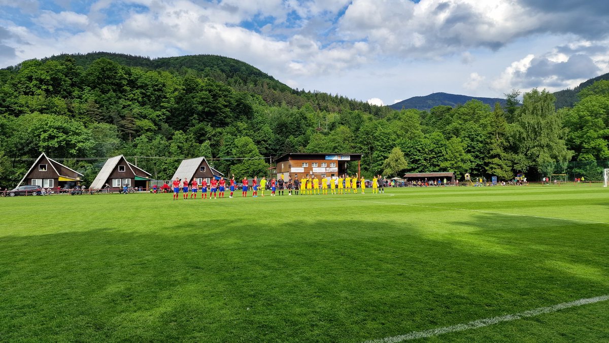 SzpilNa's tweet image. Z cyklu "Ligowe Granie" - 6 liga Czeska
TJ Sokol Ostravice 2:3 SK Tìcha
🗓️: 24.05.2025
🕧: 17:00
🇨🇿️️️️: Moravskoslezský | 1.A třída sk. B
🏟️: Sokol Ostravice Hriste
⚽: Fotbal Sokol Ostravice vs. SK Ticha
📇: 2:3
🎫: 30 KČ
💪: ~200
🗻: 21km, Lysa Hora 1323m.n.p.m.