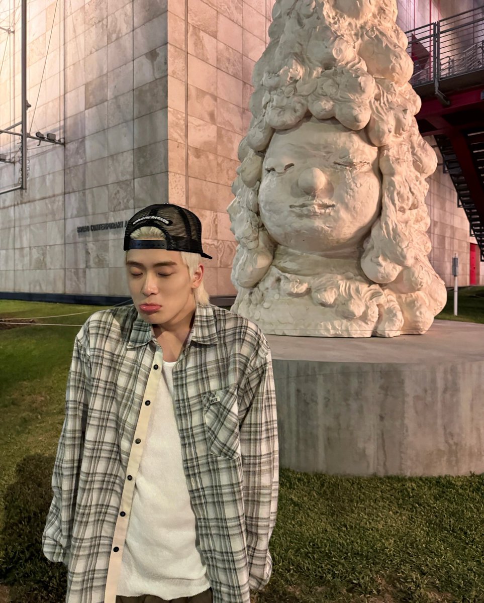 너 무 귀 여 워