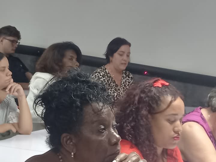 GarciaLadyth's tweet photo. Las Directoras de Negocios de los Grupos Empresariales de la Industria Sideromecánica, y de la IndustriaLigera y el Ministerio de Industrias de Cuba  ponen ejemplos de como es real el #Bloqueo y como afecta a nuestra sociedad.  #IndustriasCuba exige #TumbaElBloqueo https://t.co/r9BRelb2cO
