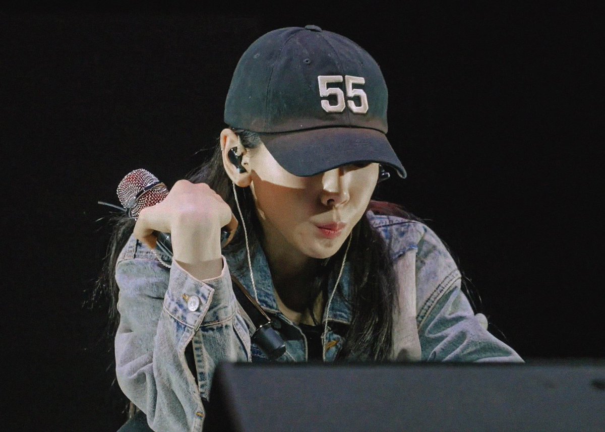 taeyeonphoto's tweet photo. https://t.co/DKRXBZrDPS