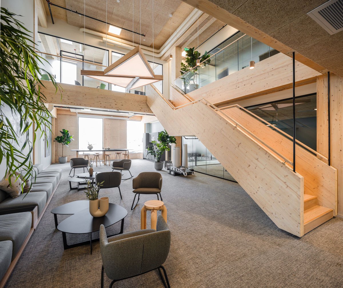 Archello's tweet photo. Oslotre’s Lumber 4 is a mass timber office building defined by curved green pine facades and a spruce-glulam structure.
https://t.co/GbXfT6Tmkz
#MassTimber #WoodArchitecture #SustainableStructure https://t.co/JhcJ2yDEkF