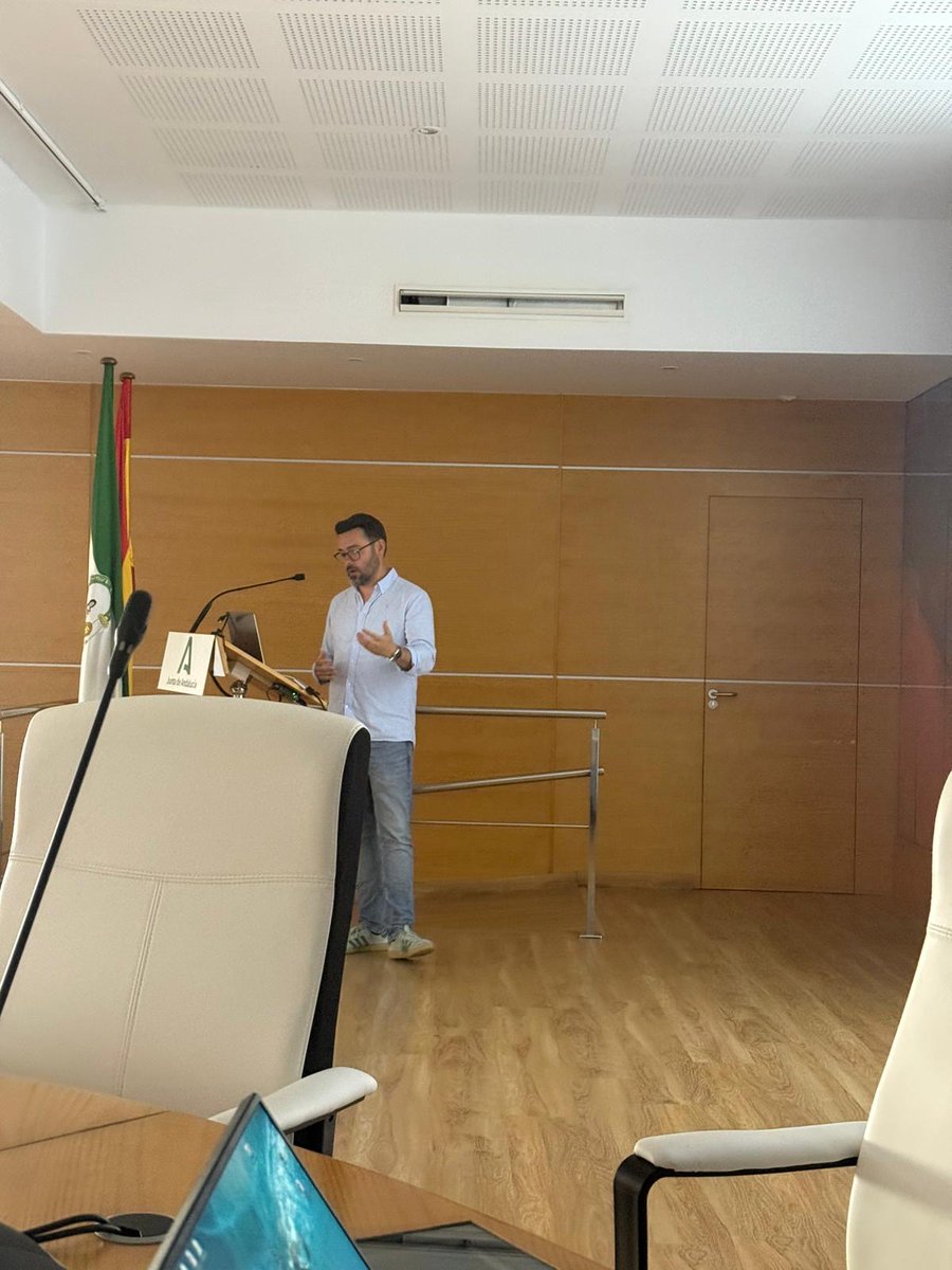 Nueva sesión de trauma grave con la participación de los compañeros de cirugía vascular y cirugía maxilofacial. Seguimos adelante . 💪💪💪