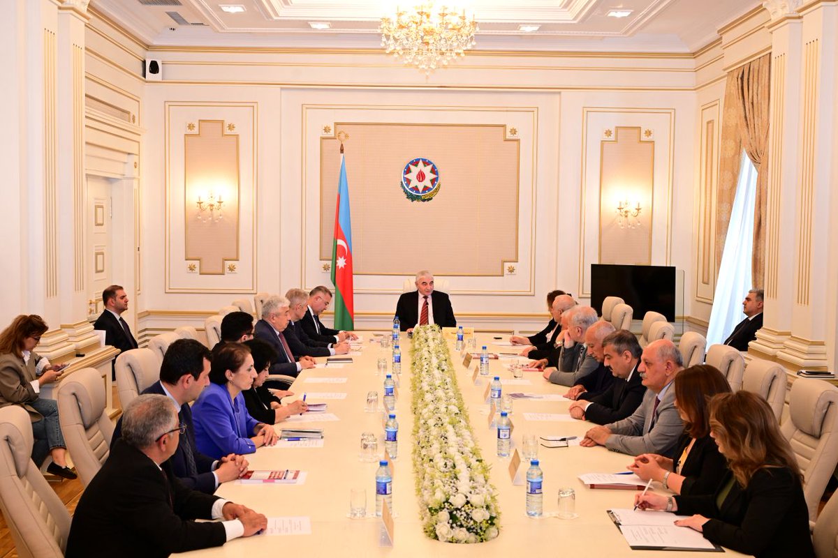 AzRes_MSK's tweet photo. 2025-ci il üzrə daimi seçici siyahılarının tərtib edilməsi və dəqiqləşdirilməsinə yekun vurulub

Xəbərə keçid: https://t.co/pbcUFuWYgV https://t.co/rJi3mjS4g5