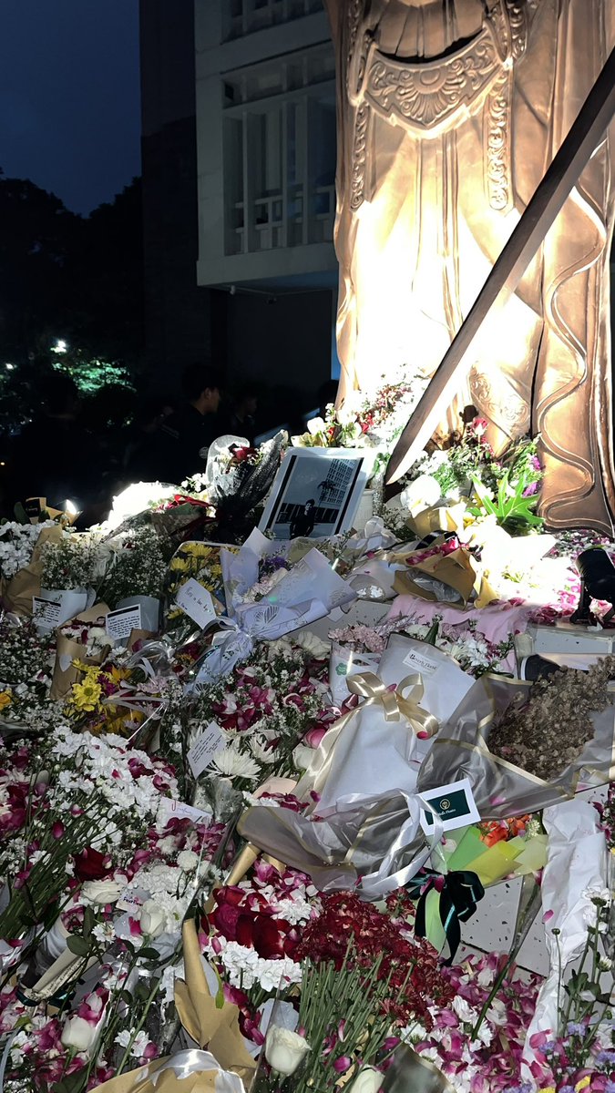 i’ll miss you now and forever, fly high orang keren🕊️ themis wangi sampe kita uas

#JUSTICEFORARGO