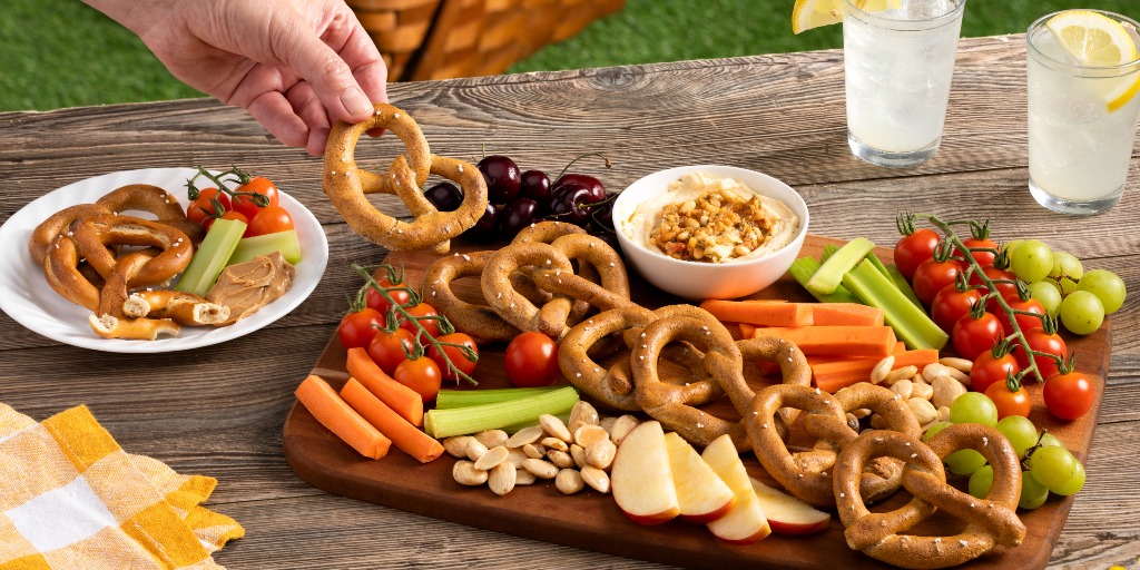 UncleJerry'sPretzels tweet media