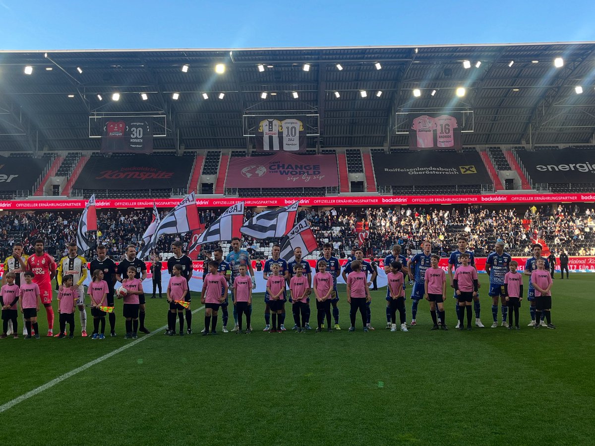 Sieg oder Saisonende 🤷🏽‍♂️
90 Minuten oder mehr❓

GEMMA HARTBERG, all-in - wir wollen ins Finale 🔥
__________
ASK 0:0 HTB | 1´ - #askhtb #admiralbl